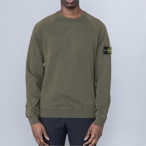 🧭 Stone Island Olive Crewneck Sweater